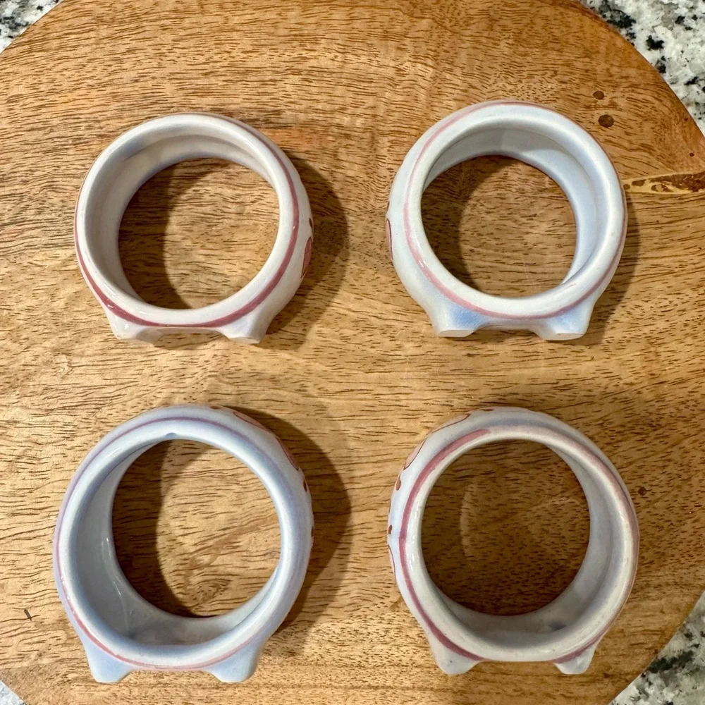 Vintage Heart Pattern Ceramic Napkin‎ Rings - Pink and Blue